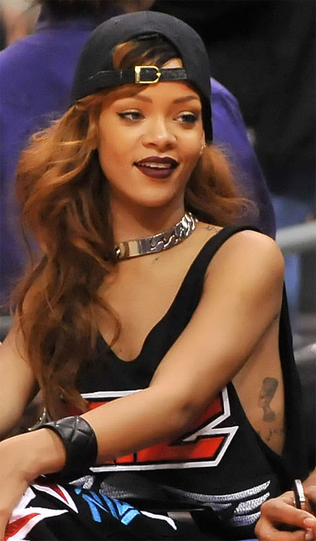 Rihanna BEZ STANIKA na meczu!
