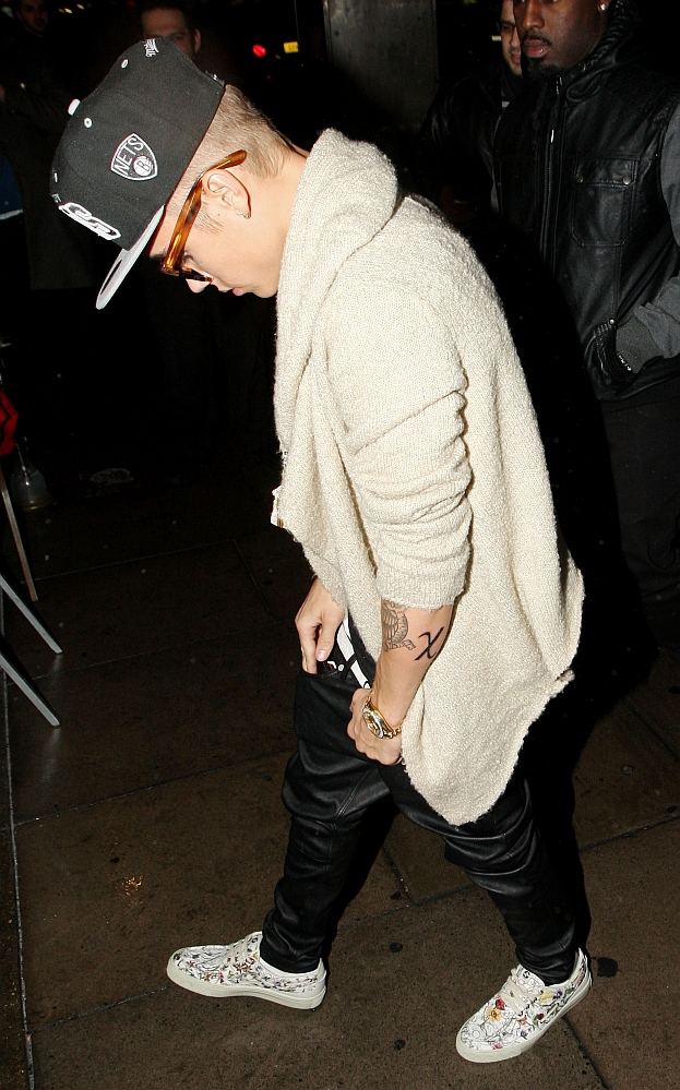 Bieber WYRZUCONY z klubu w Wiedniu!