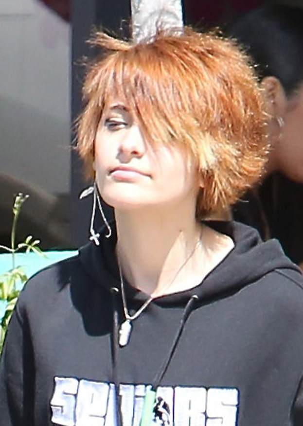 Novo penteado Paris Jackson!  (FOTOS)