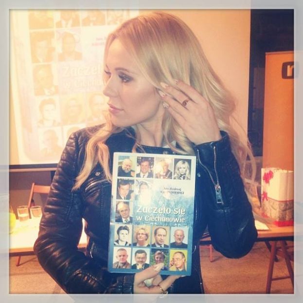 Doda na premierze... KSIĄŻKI O SOBIE! (ZDJĘCIA)