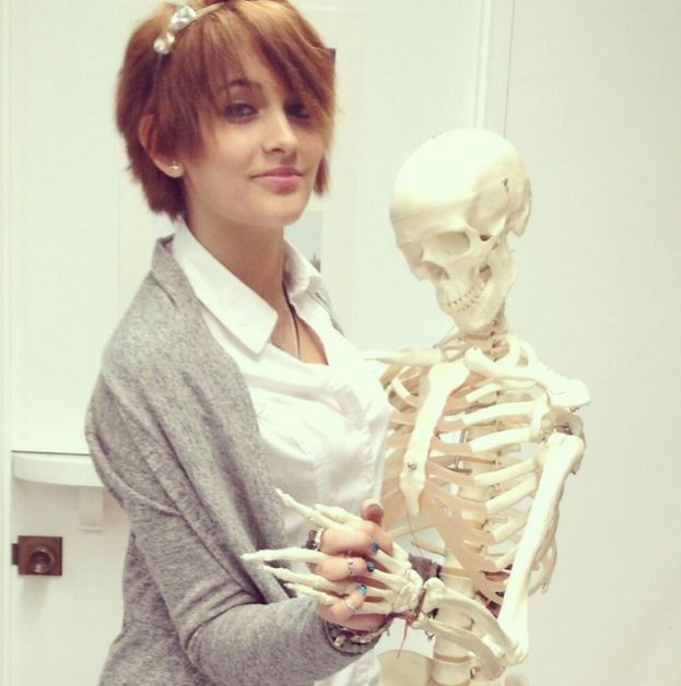 Novo penteado Paris Jackson!  (FOTOS)