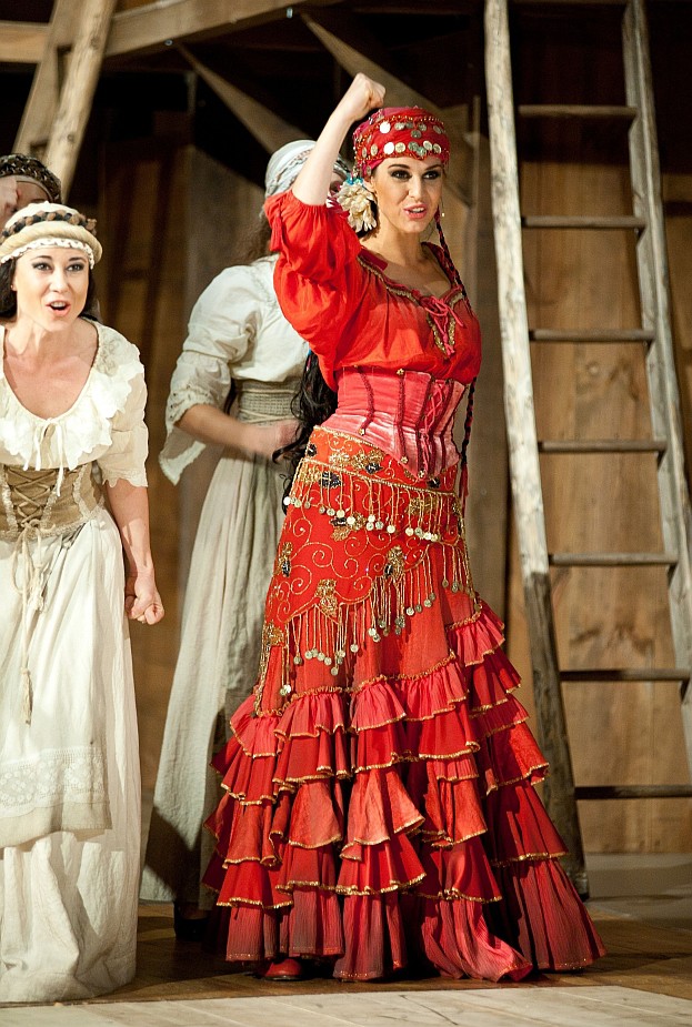 Czartoryska i Kamińska przebrane za Cyganki! PUDELEK