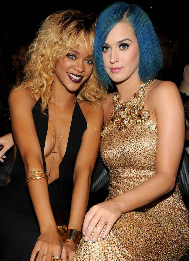 Nie może patrzeć, jak Rihanna rujnuje sobie życie